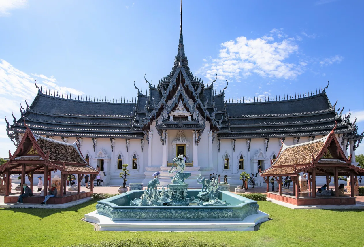 The Old City and the Erawan Museum