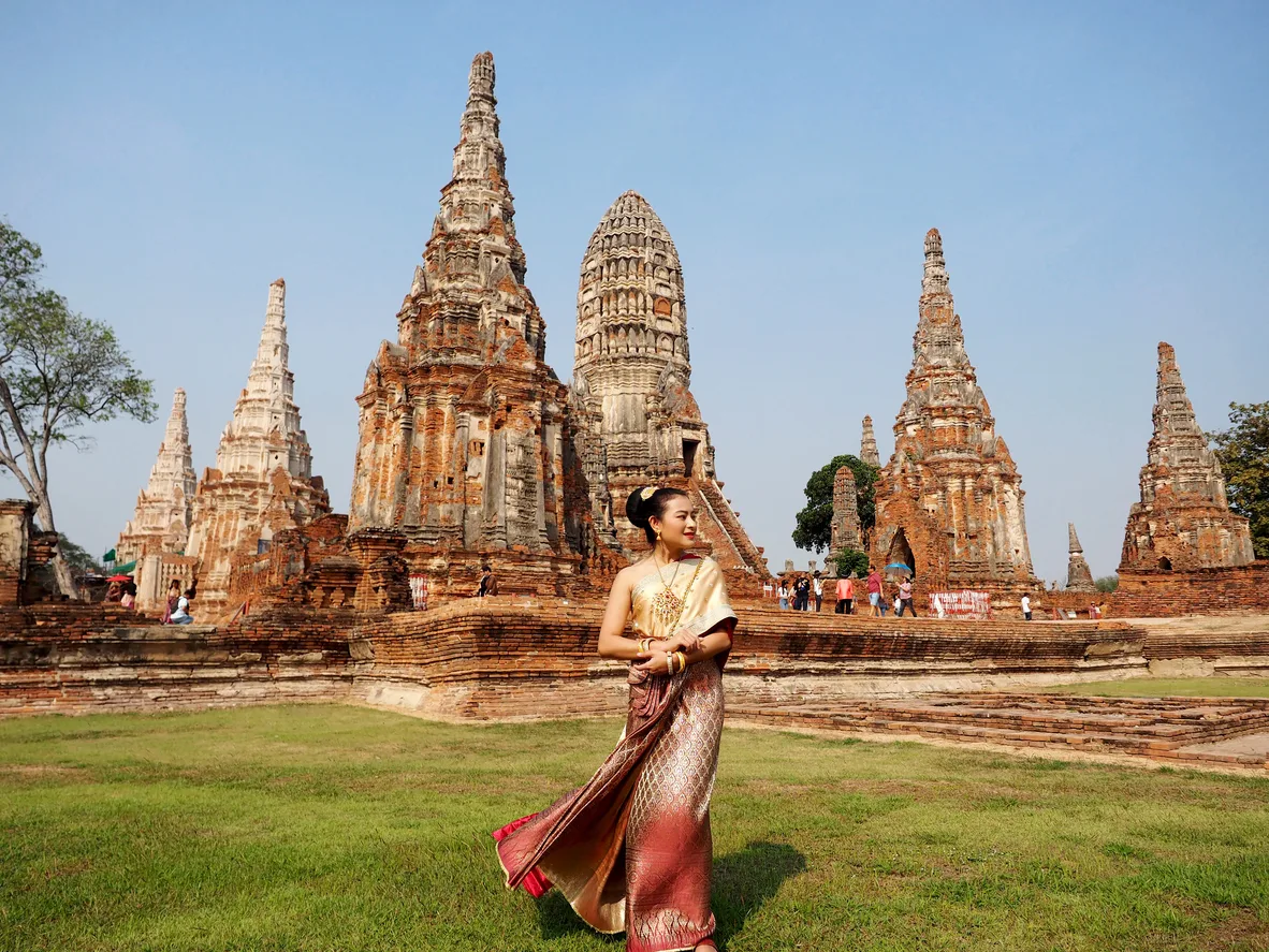 Wat Chaiwatthanaram temple on the riverbank