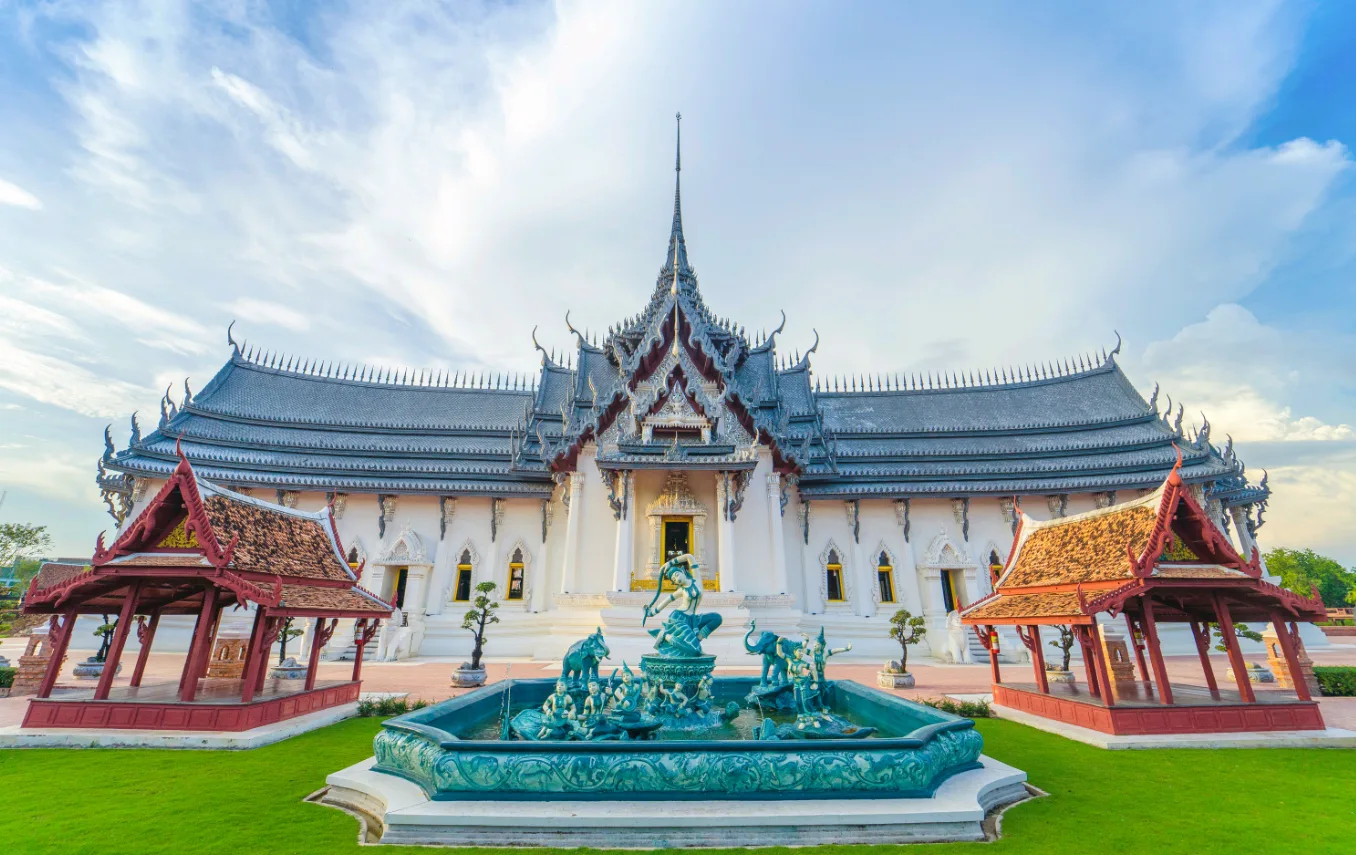 The Old City and the Erawan Museum