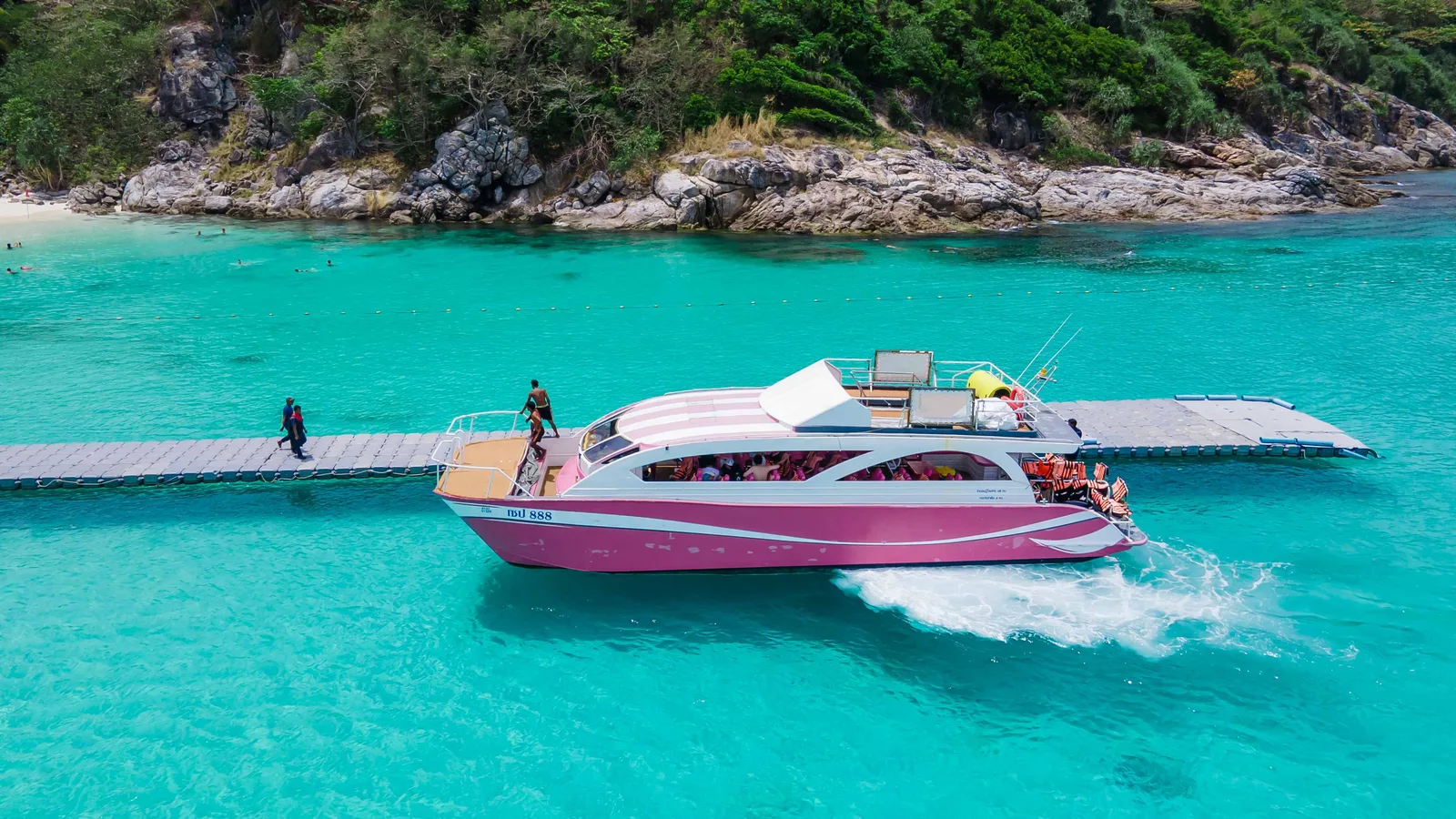 Arrival at the beach on Racha Island