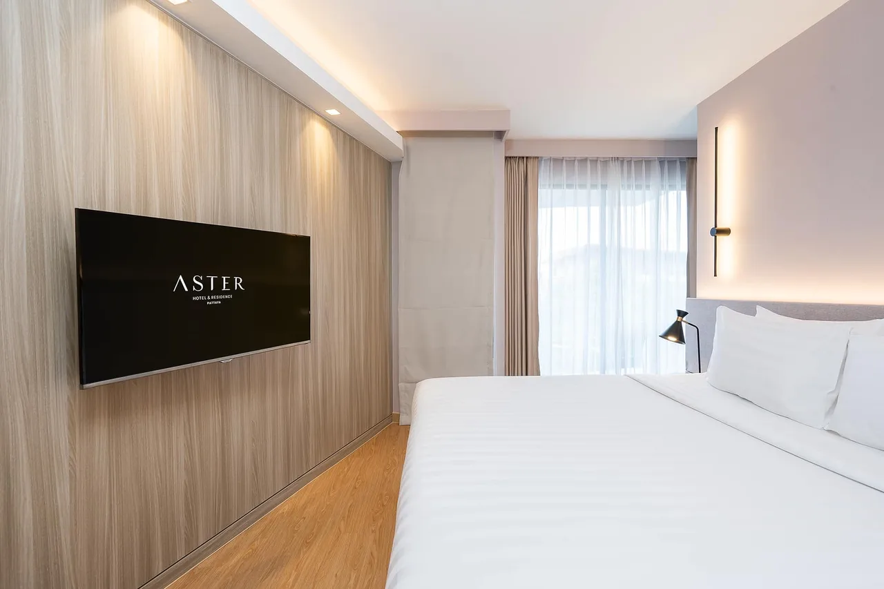 Grand Corner Suite