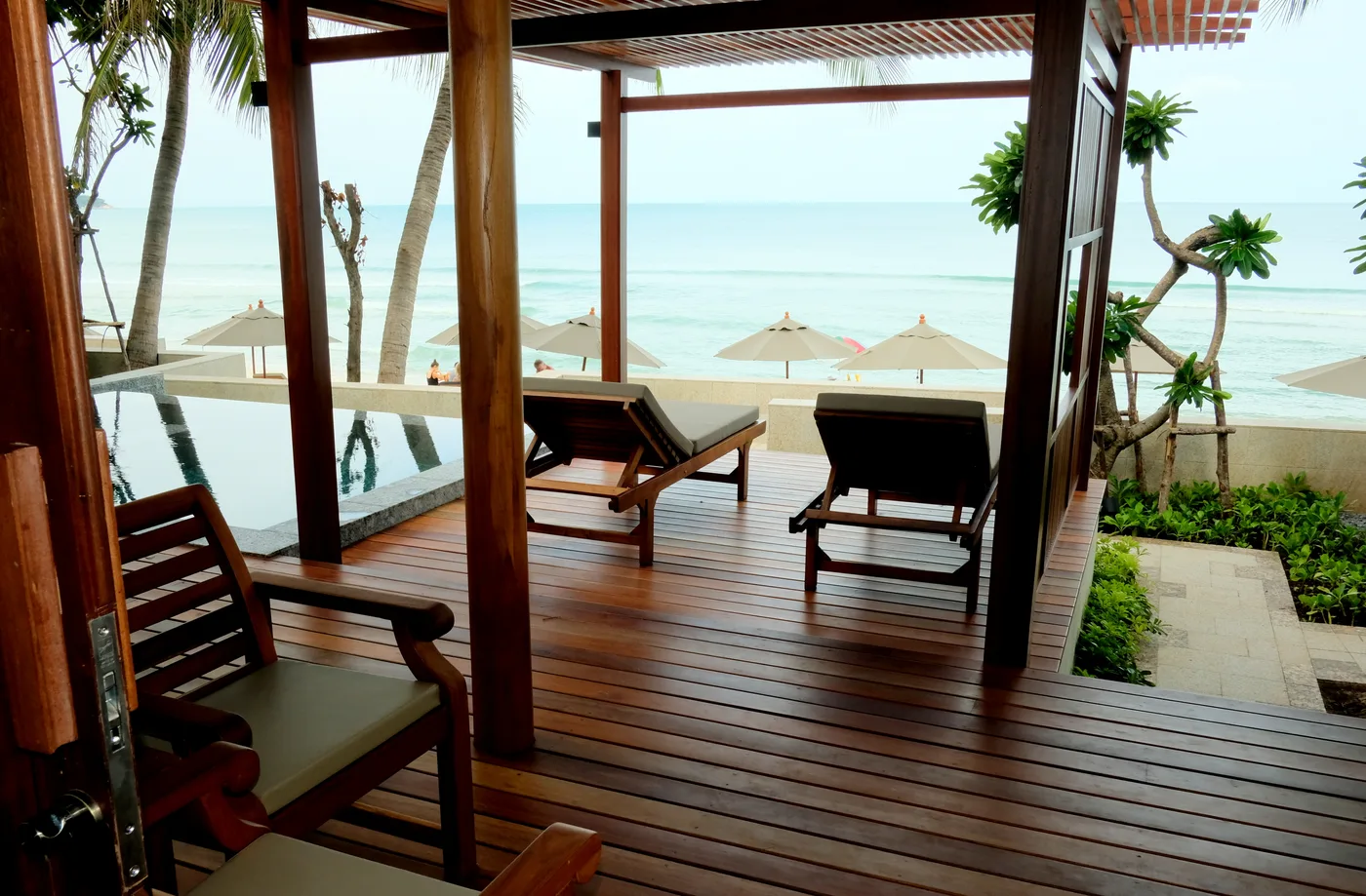 Beachfront Villa, 2 Bedrooms with Private Pool — فيلا شاطئية بغرفتي نوم ومسبح