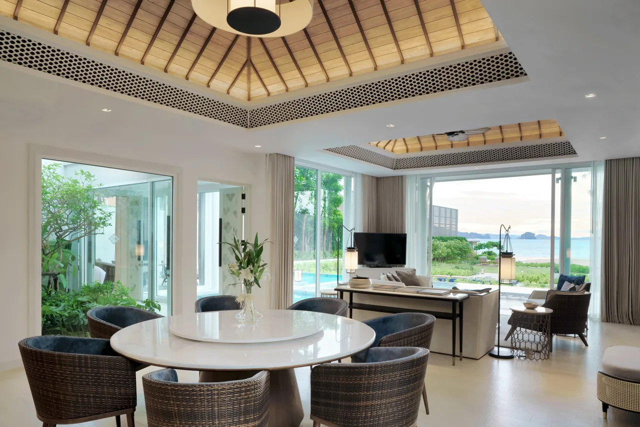 Presidential Beachfront Pool Villa