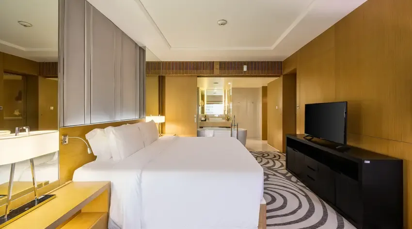Executive Suite Club
