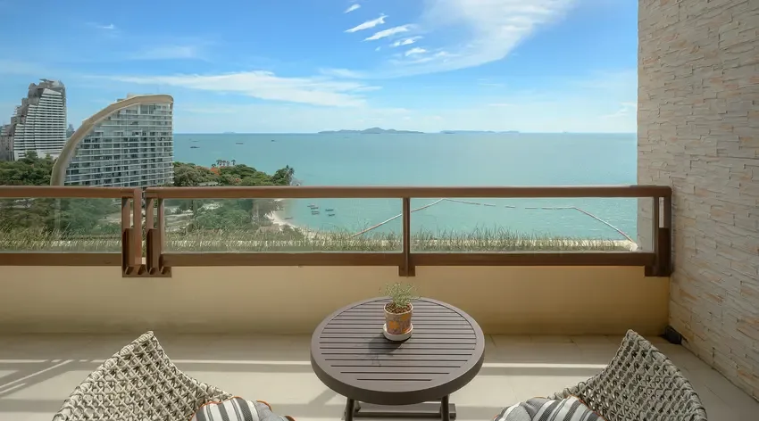 Mirage Suite Ocean with Club Access