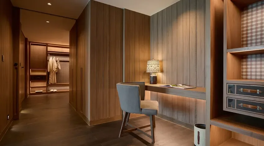 Royal Two-Bedroom Duplex Ocean Suite with Infinity Pool and Club Access