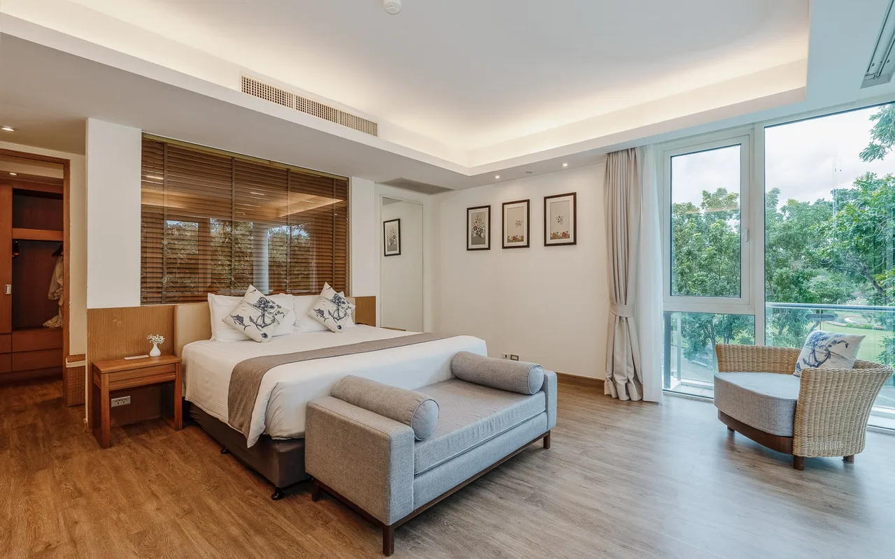 1 Bedroom Residence with Balcony with Kitchen