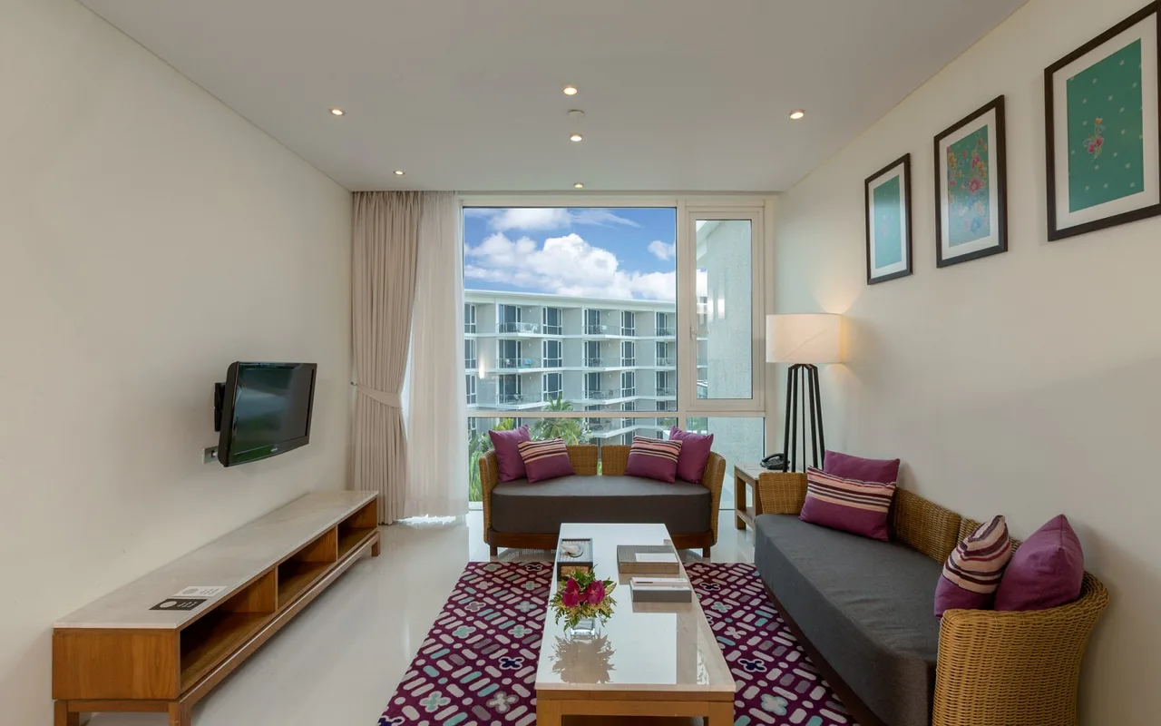 1 Bedroom Suite with Kitchen No Balcony