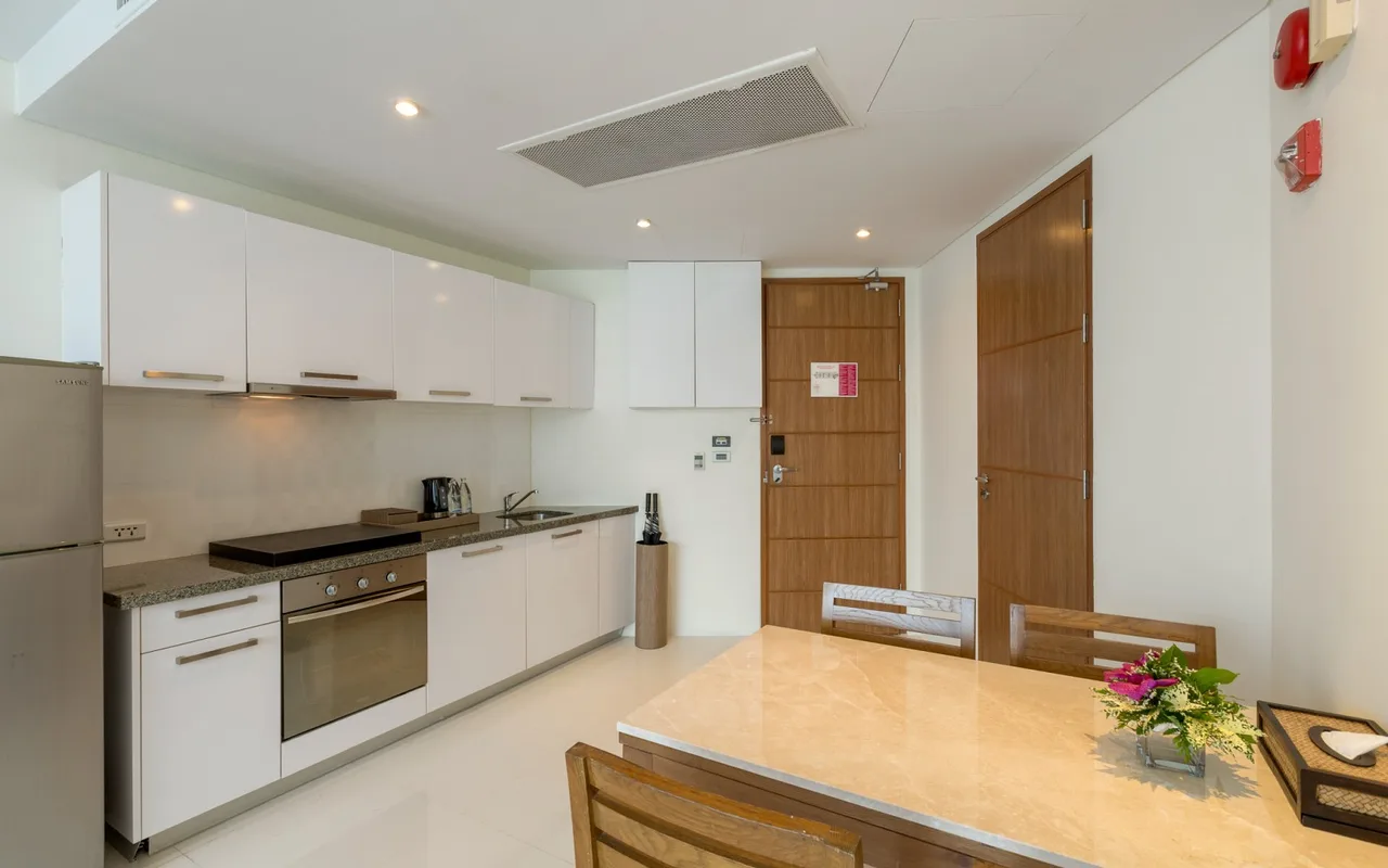 1 Bedroom Suite with Kitchen No Balcony