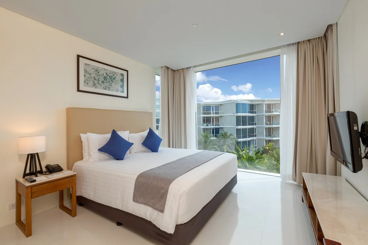 1 Bedroom Suite with Kitchen No Balcony