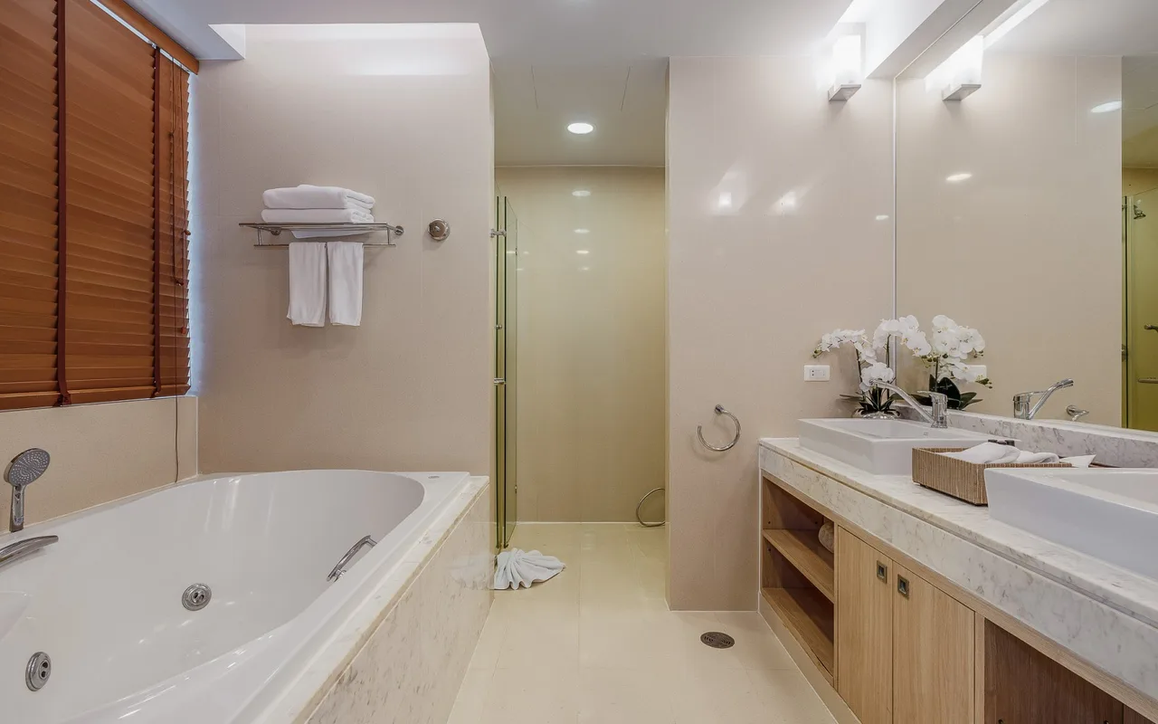 2 Bedroom Residence with Kitchen and Balcony