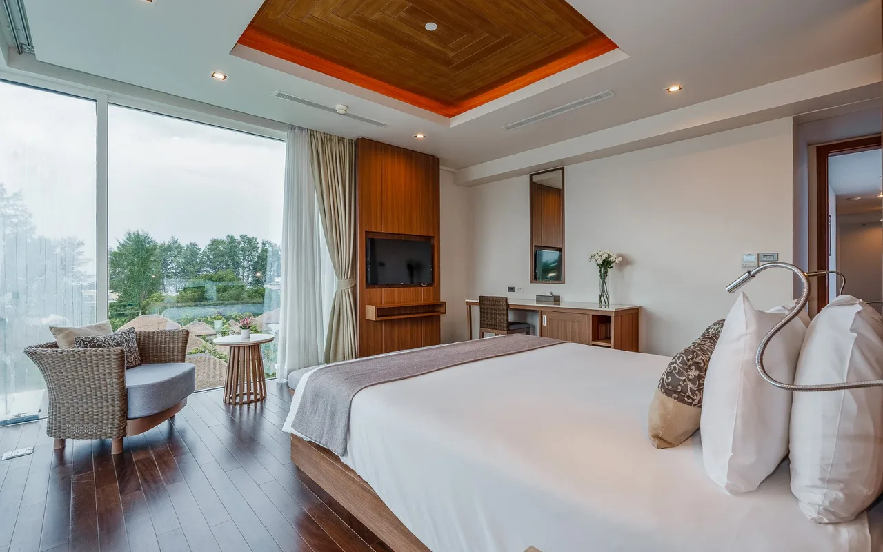 3 Bedroom Penthouse Pool Suite