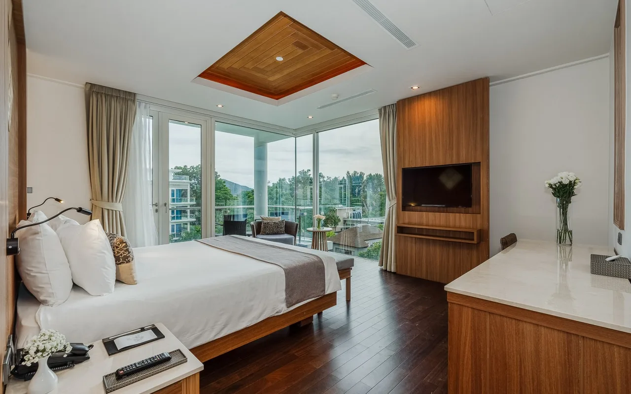3 Bedroom Residence with Balcony