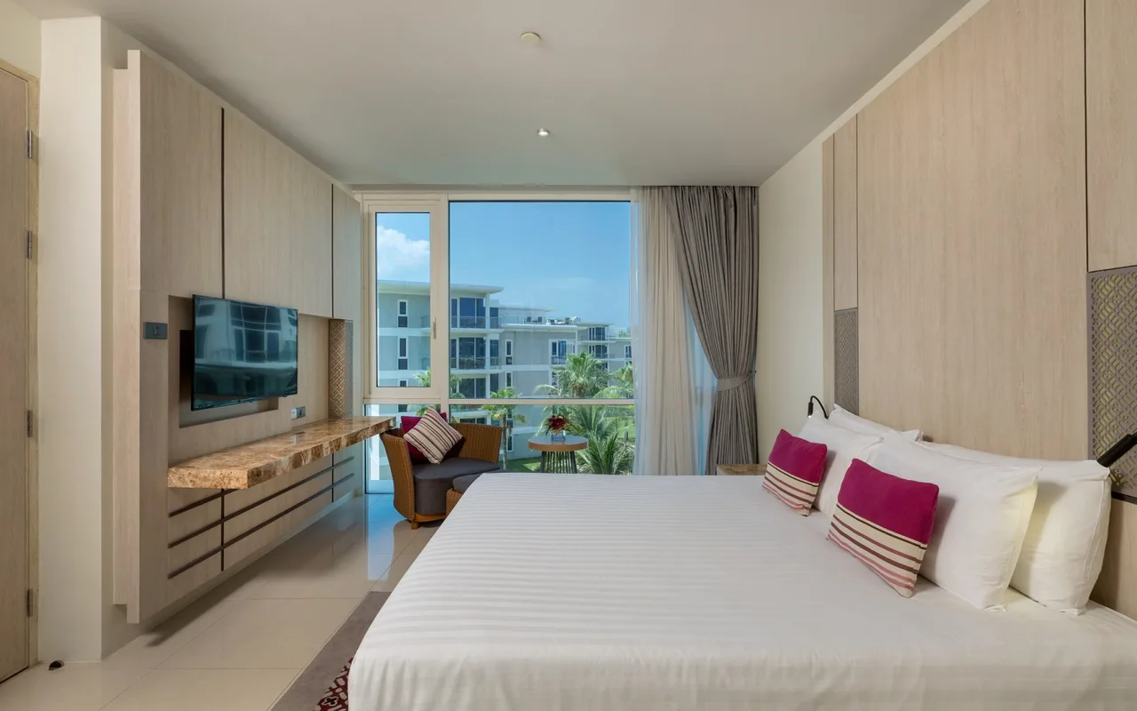 Executive 1 Bedroom Family Suite No Balcony