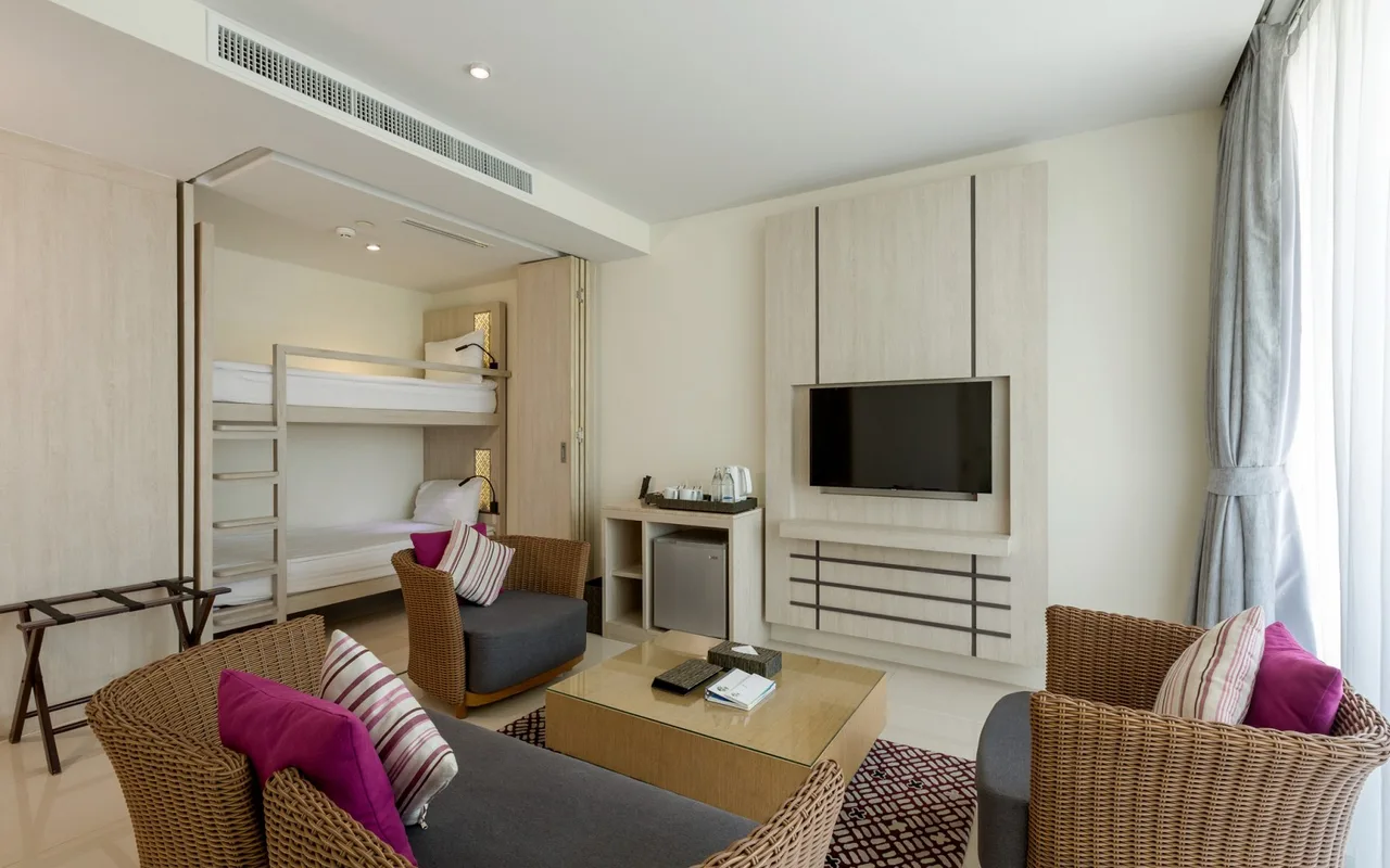 Executive 1 Bedroom Family Suite No Balcony