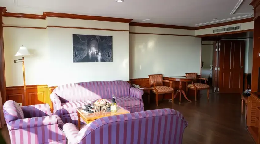 Family Suite Two Bedroom King/Twin