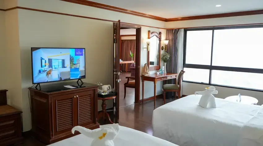 Family Suite Two Bedroom King/Twin