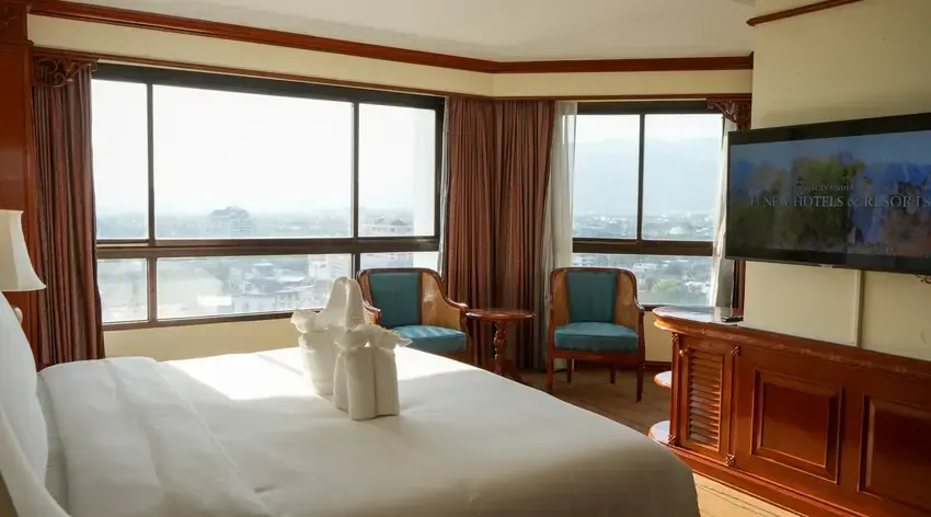 Family Suite Two Bedroom King/Twin