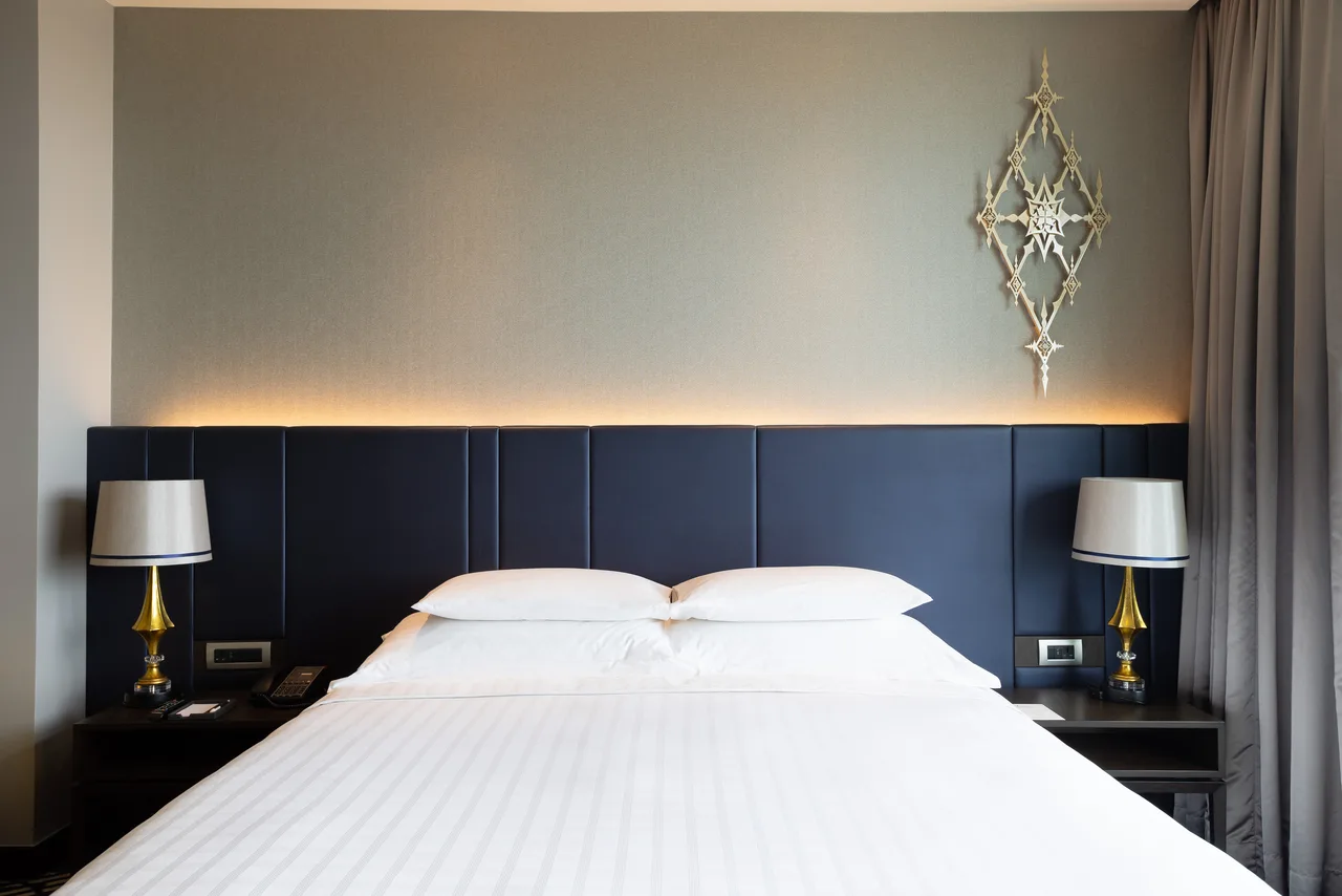 Grand Deluxe Club King River View