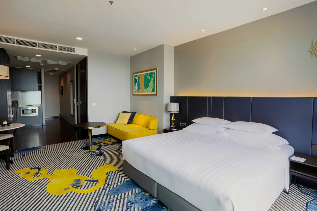 Grand Deluxe Club King River View