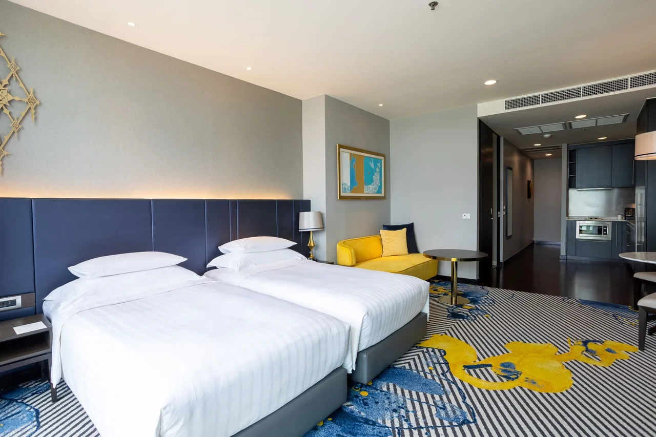 Grand Deluxe Club Twin River View