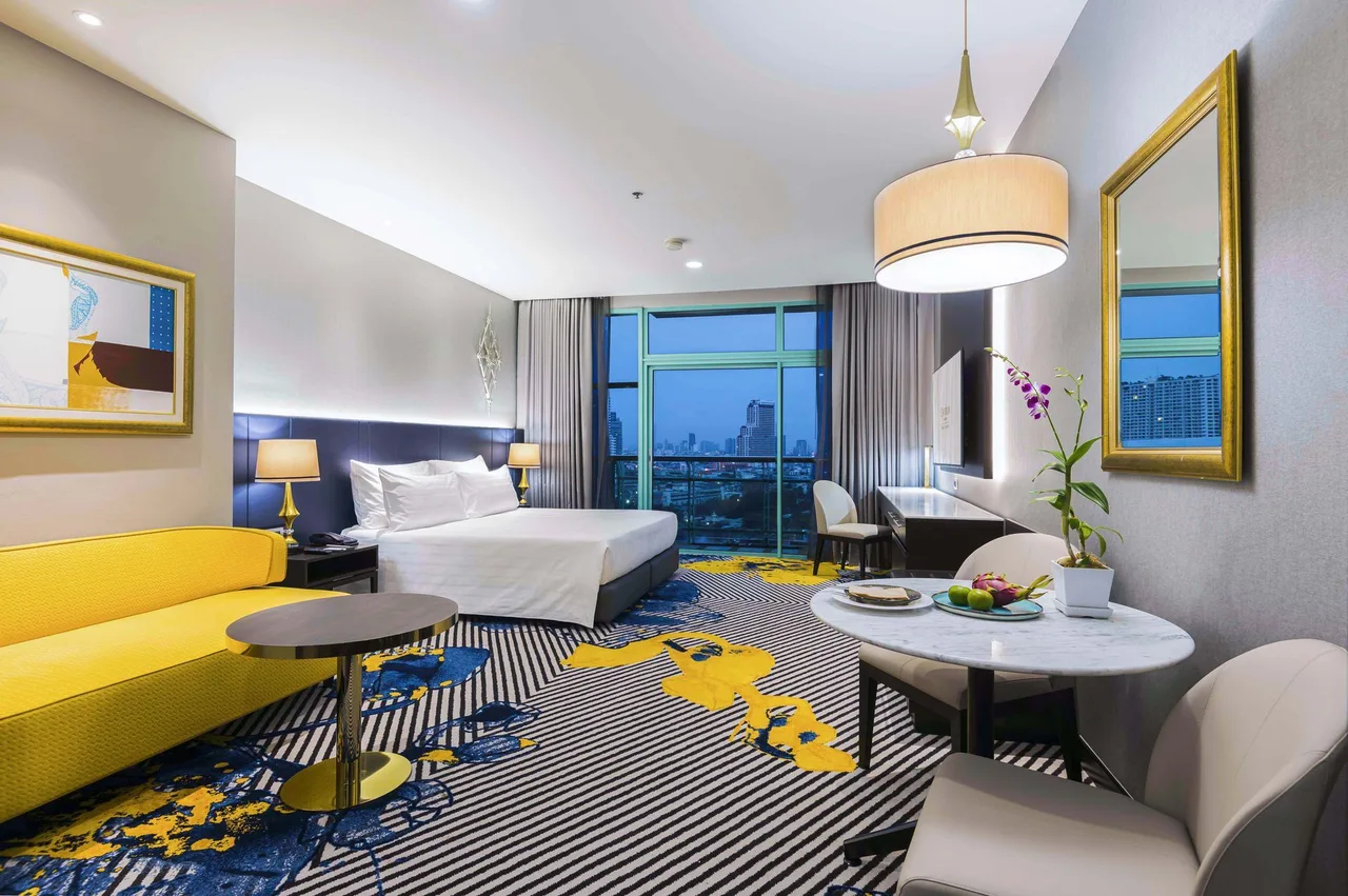 Grand Deluxe King River View