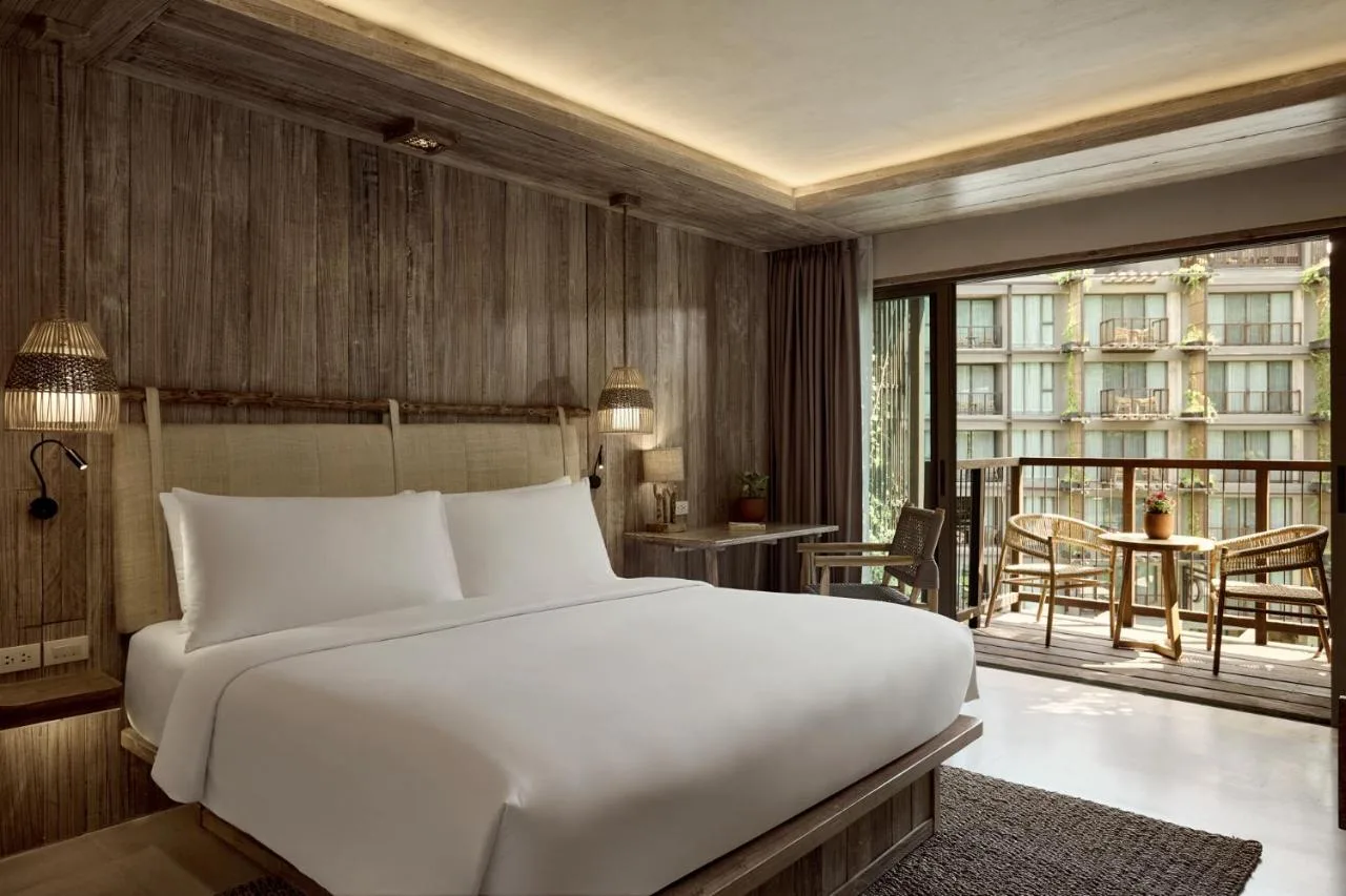 Premium King Room with Pool View