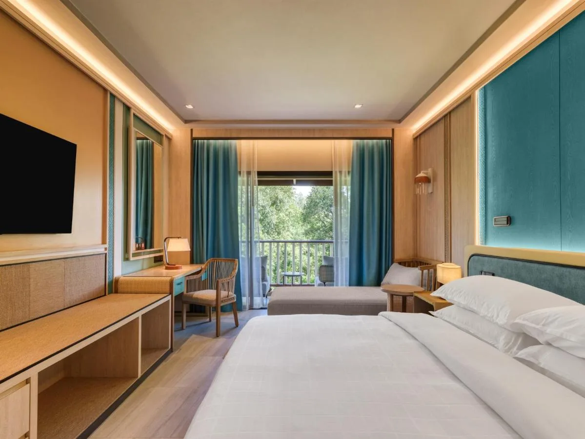 Club Premium Sea Facing King Room