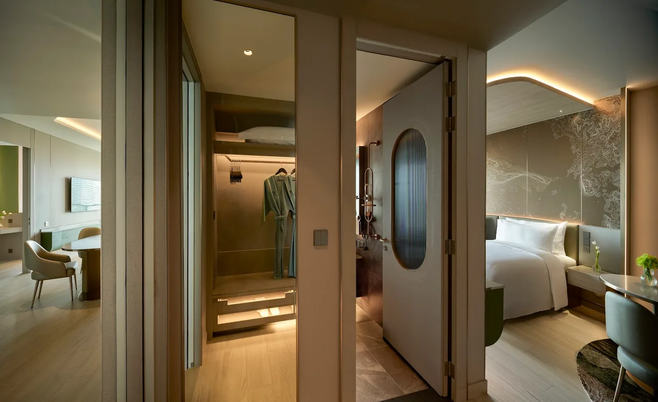 Voyage Panoramic Suite Connect