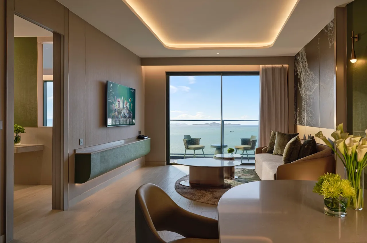 Voyage Panoramic Suite Connect