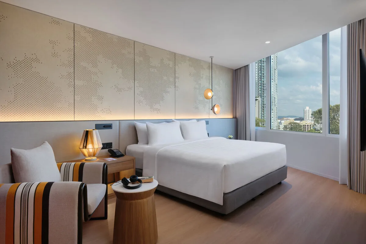 Silver Suite Family with City View