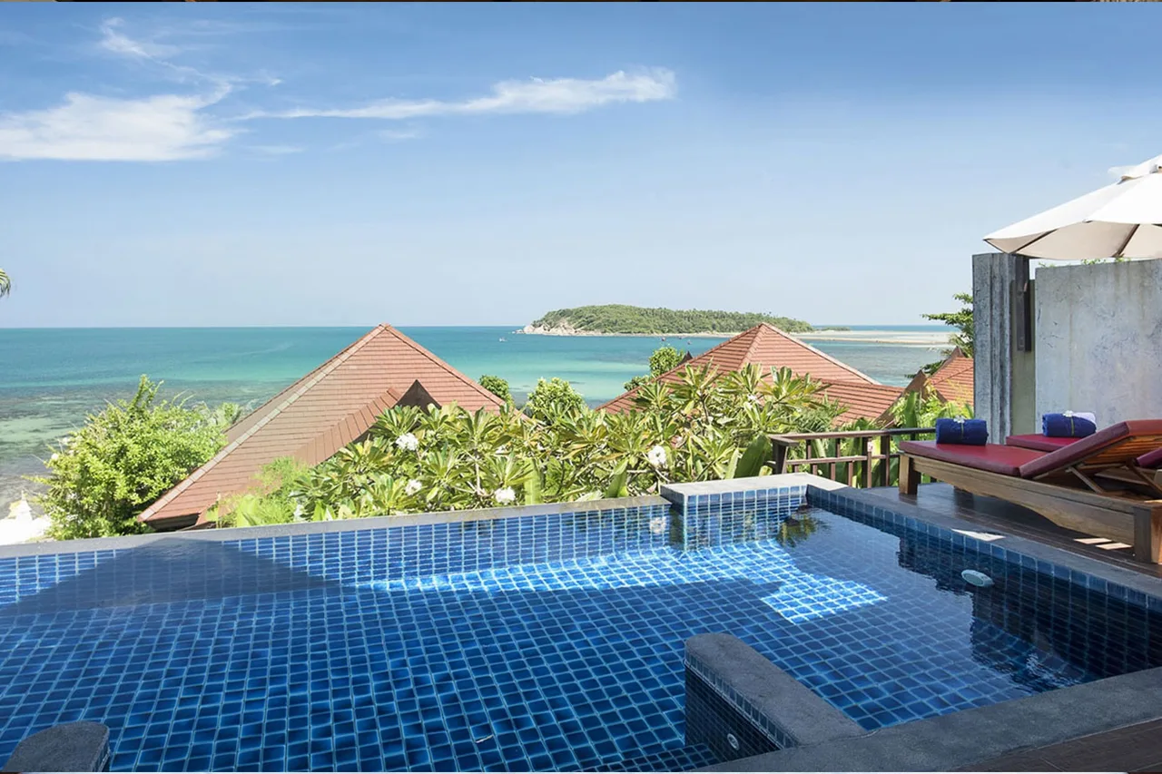 Pool Villa Beachside