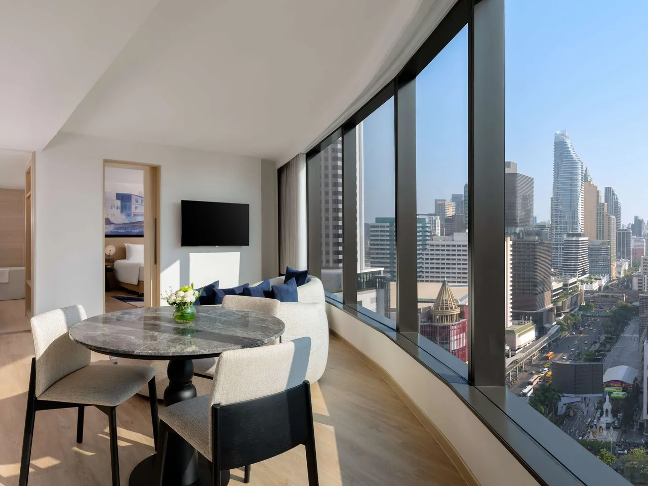 Executive Suite with a separate living room and 1 King Size bed