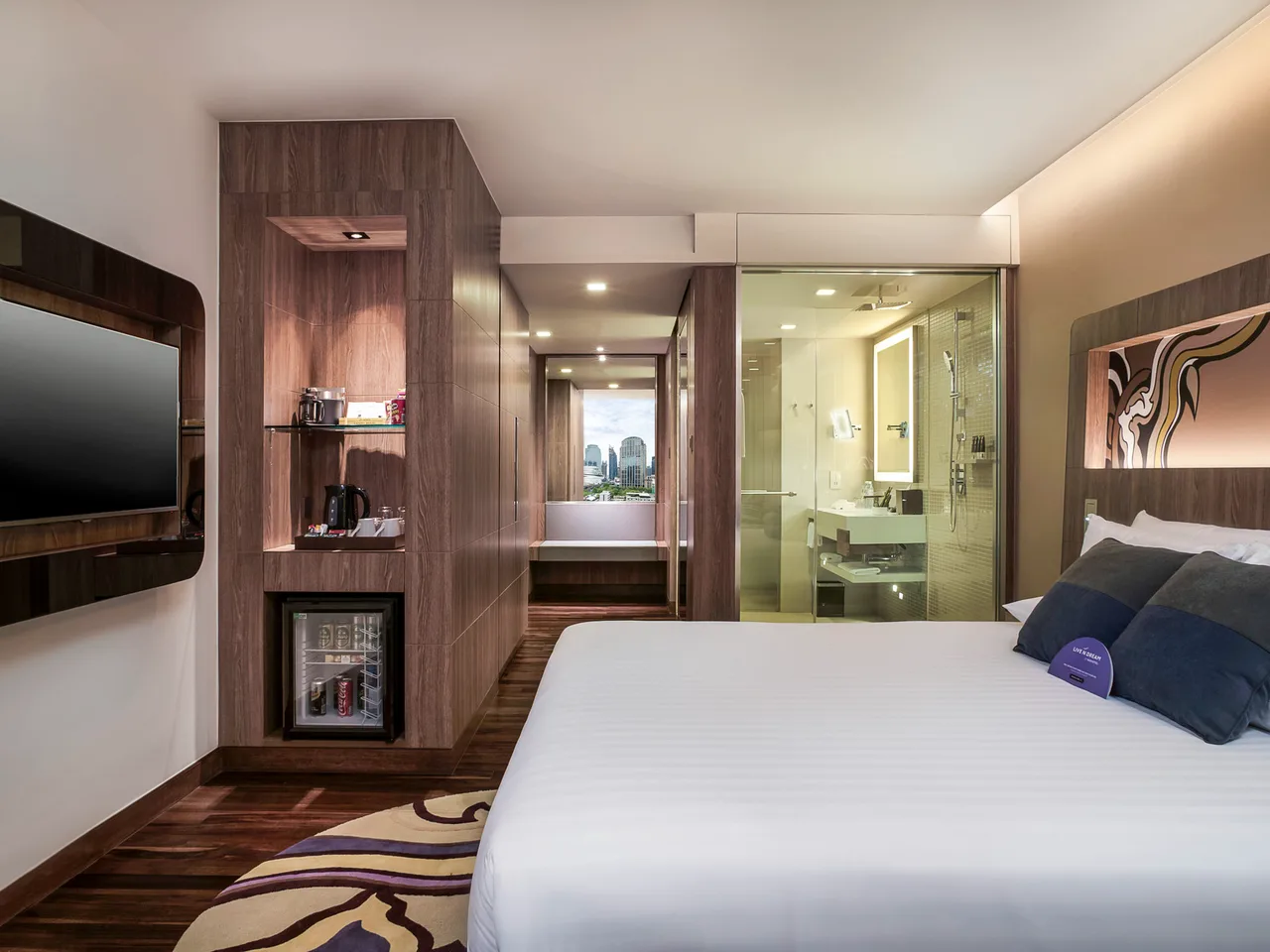 Deluxe Room, 1 King Size Bed, City View