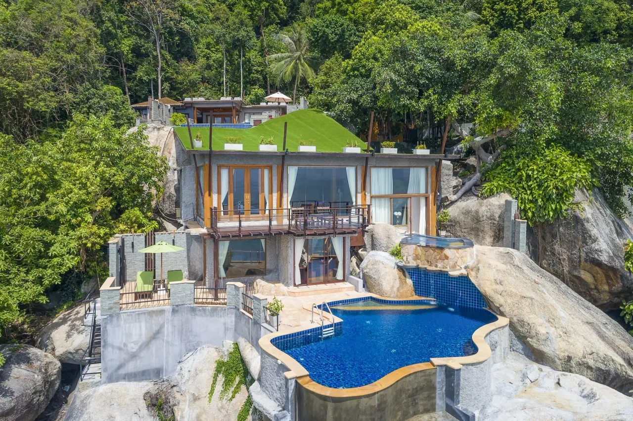 Oceanfront Presidential Private Pool Suite
