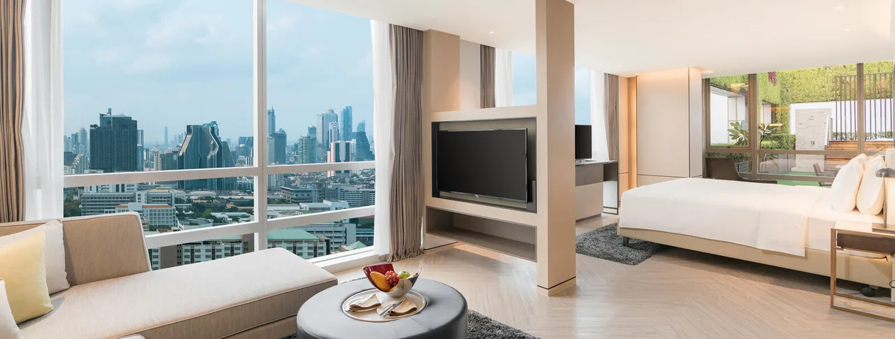 Pathumwan Terrace Suite