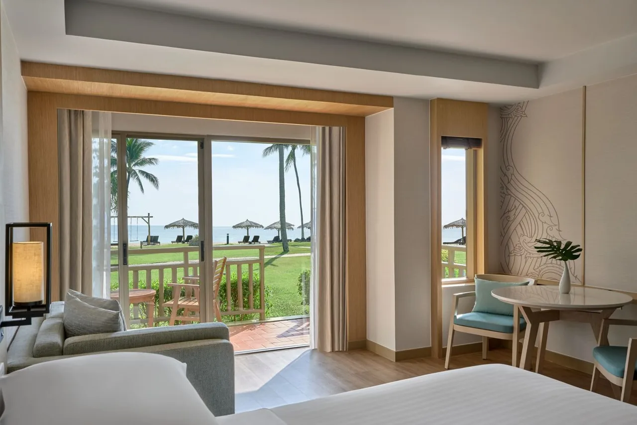 Larger Beachfront Access