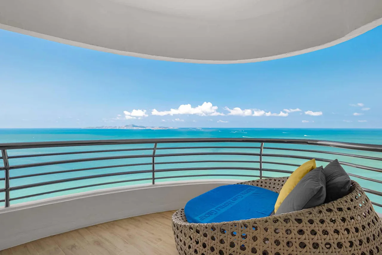Grand Sea View Plus