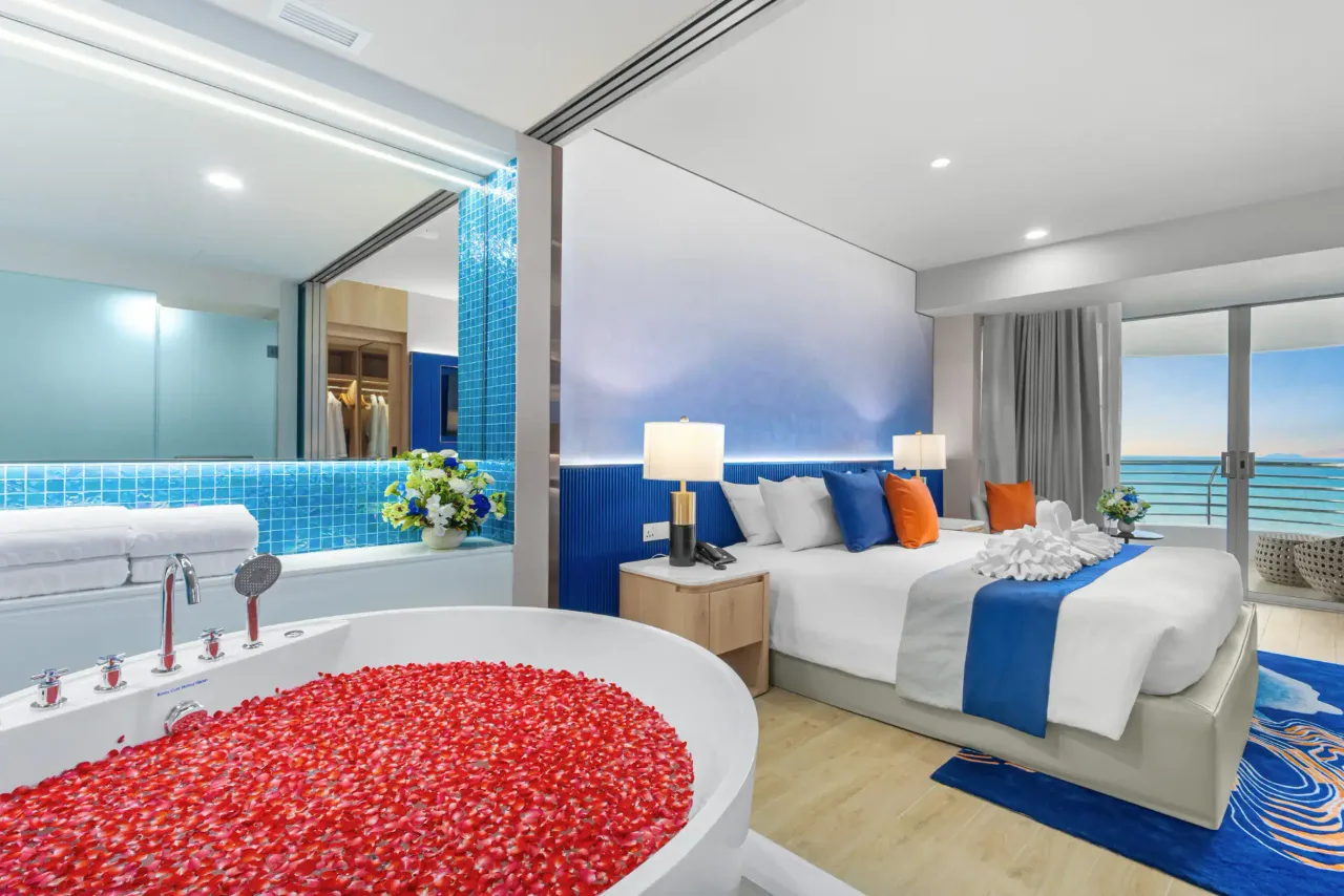 Royal Suite (2 Bedrooms)