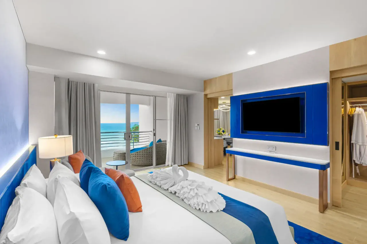 Royal Suite (2 Bedrooms)