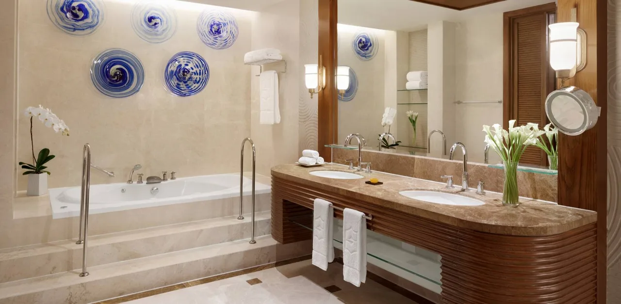 Lotus Suite