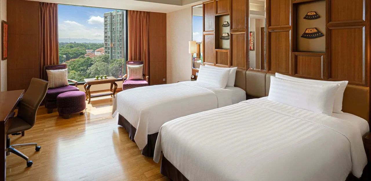 Two Deluxe Pool View Rooms Connecting