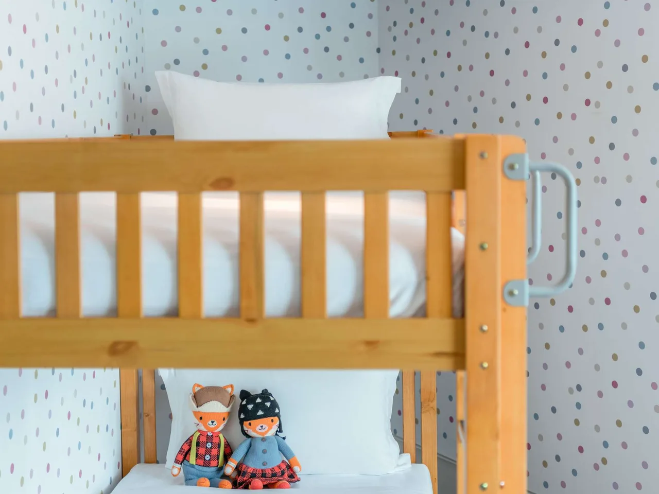 FAMILY ROOM, 1 King Size Bed & Bunk Bed