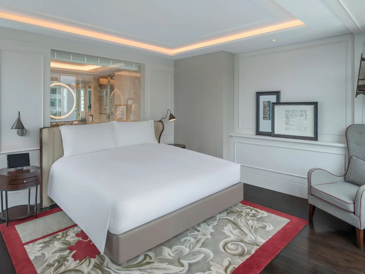 JUNIOR SUITE, 1 King Size Bed, Club Millésime Access