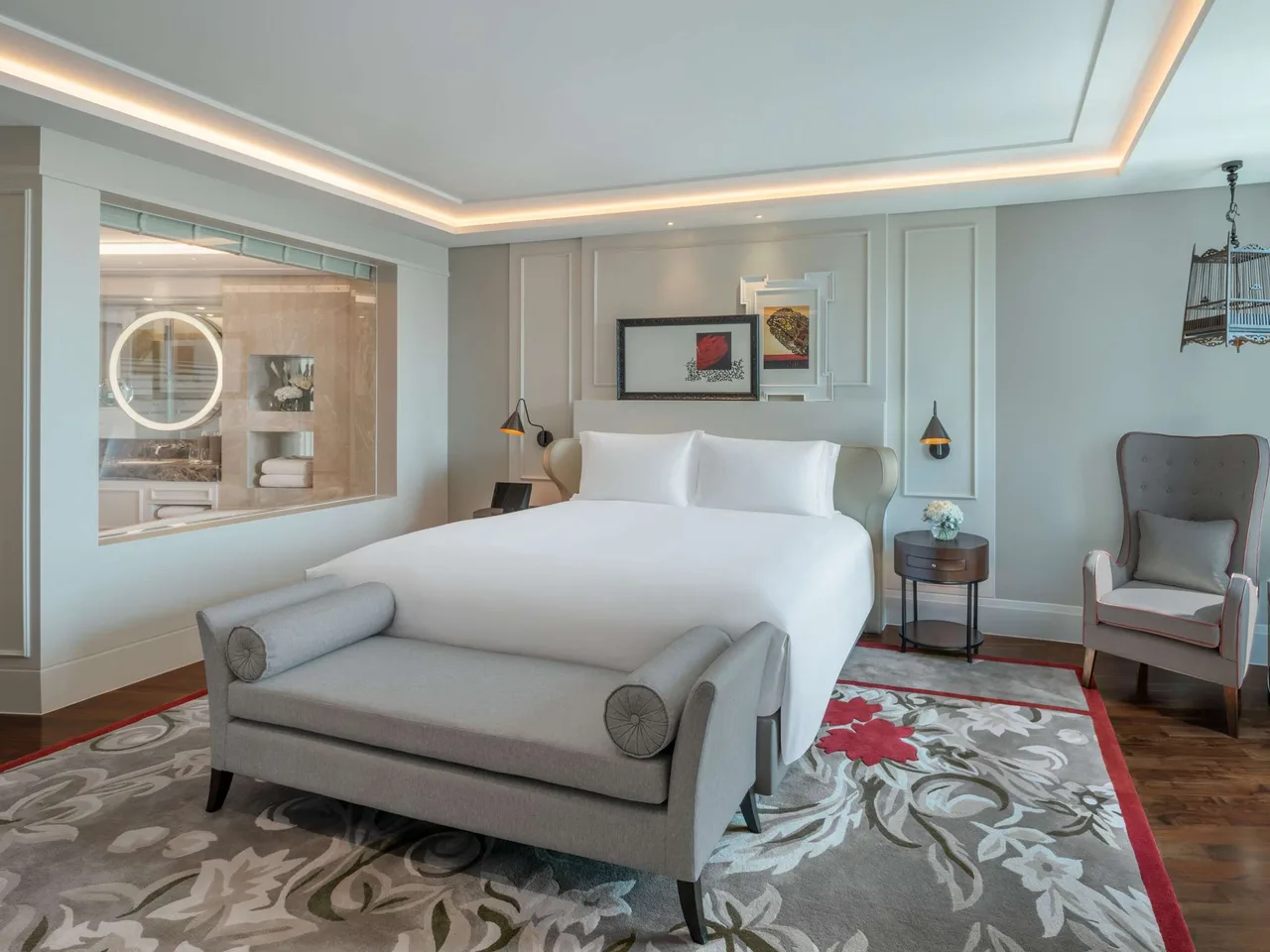 LEGENDARY SUITE, 1 King Size Bed, Club Millésime Access
