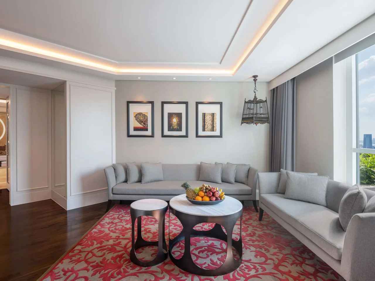LEGENDARY SUITE, 1 King Size Bed, Club Millésime Access