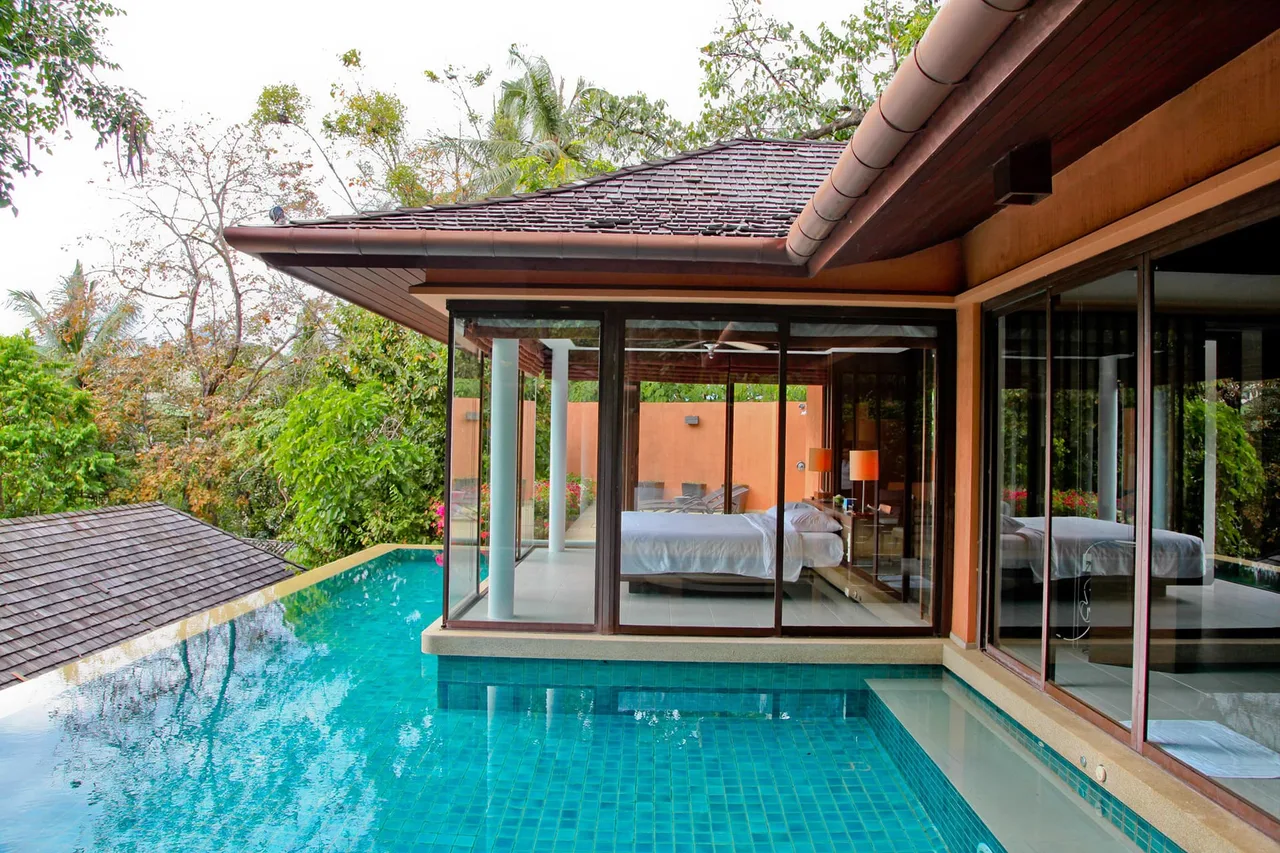1BR Pool Villa Garden View