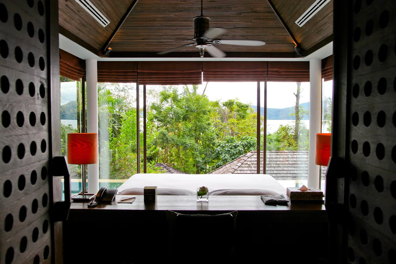 1BR Pool Villa Garden View