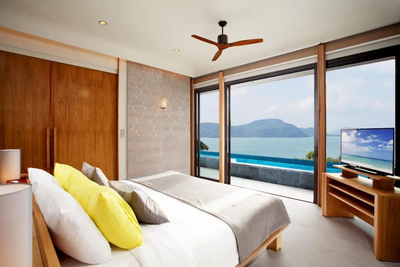 1BR Penthouse Ocean View
