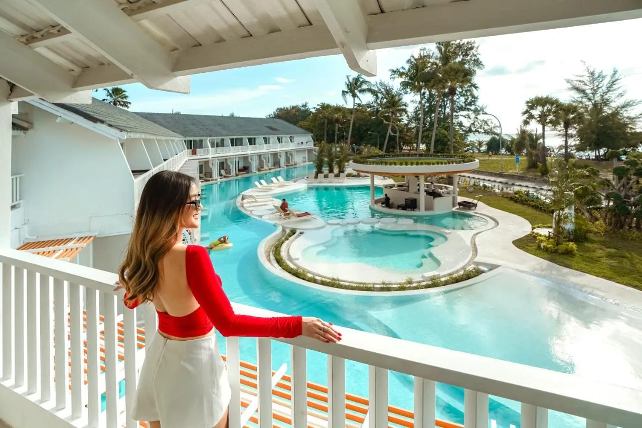 Lagoon Pool View Deluxe Terrace